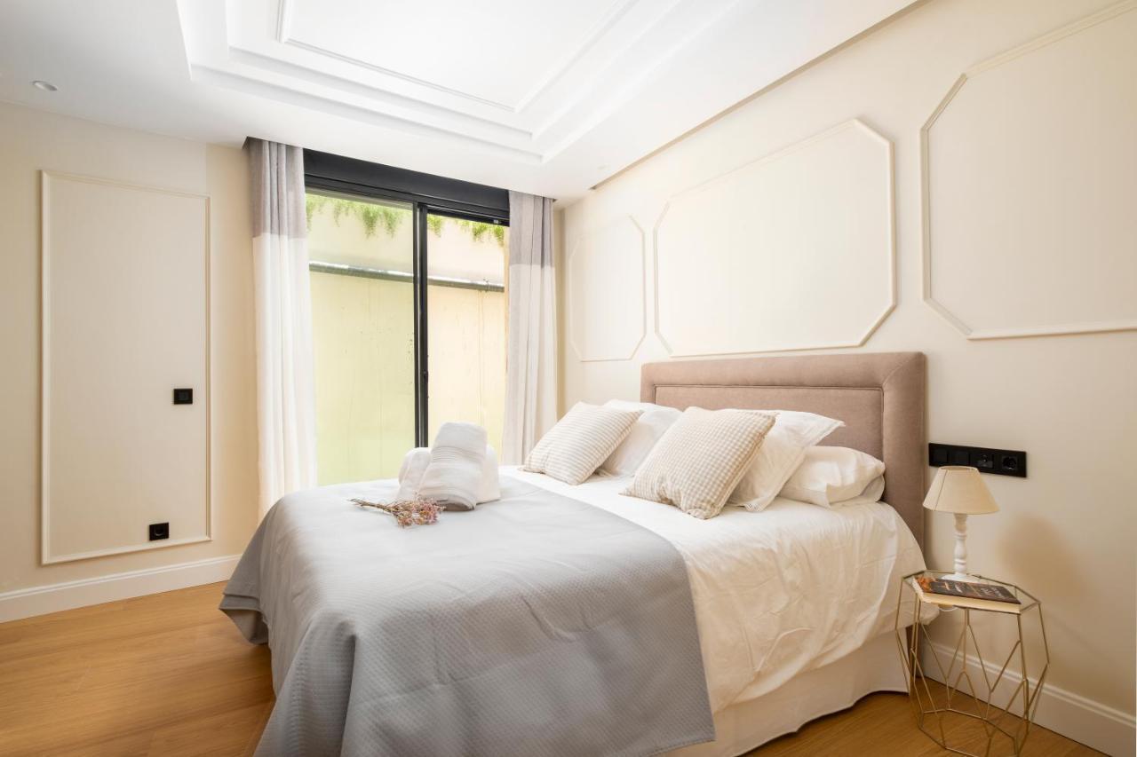 Apartamentos La Zagalilla Málaga Exteriör bild