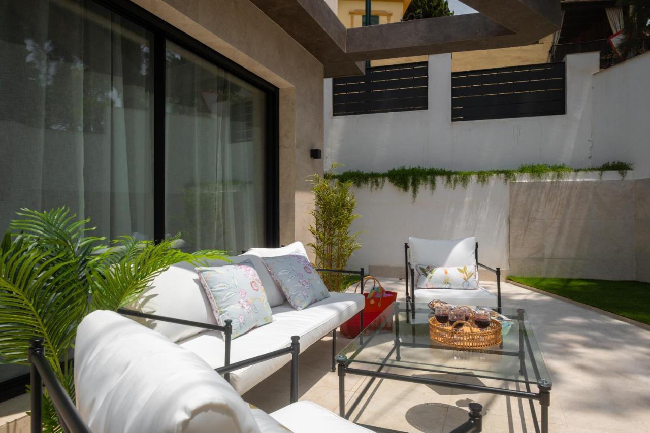 Apartamentos La Zagalilla Málaga Exteriör bild