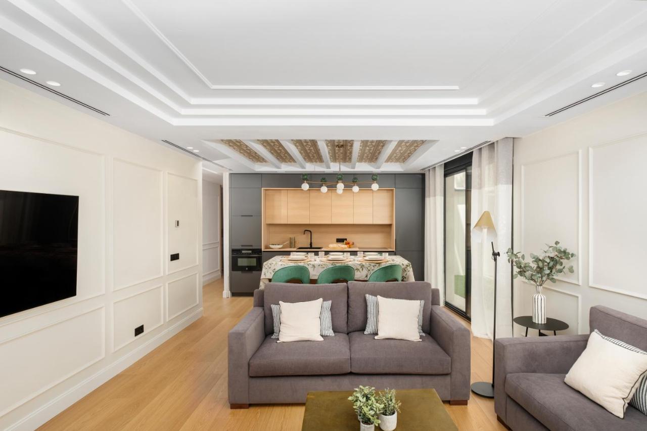 Apartamentos La Zagalilla Málaga Exteriör bild
