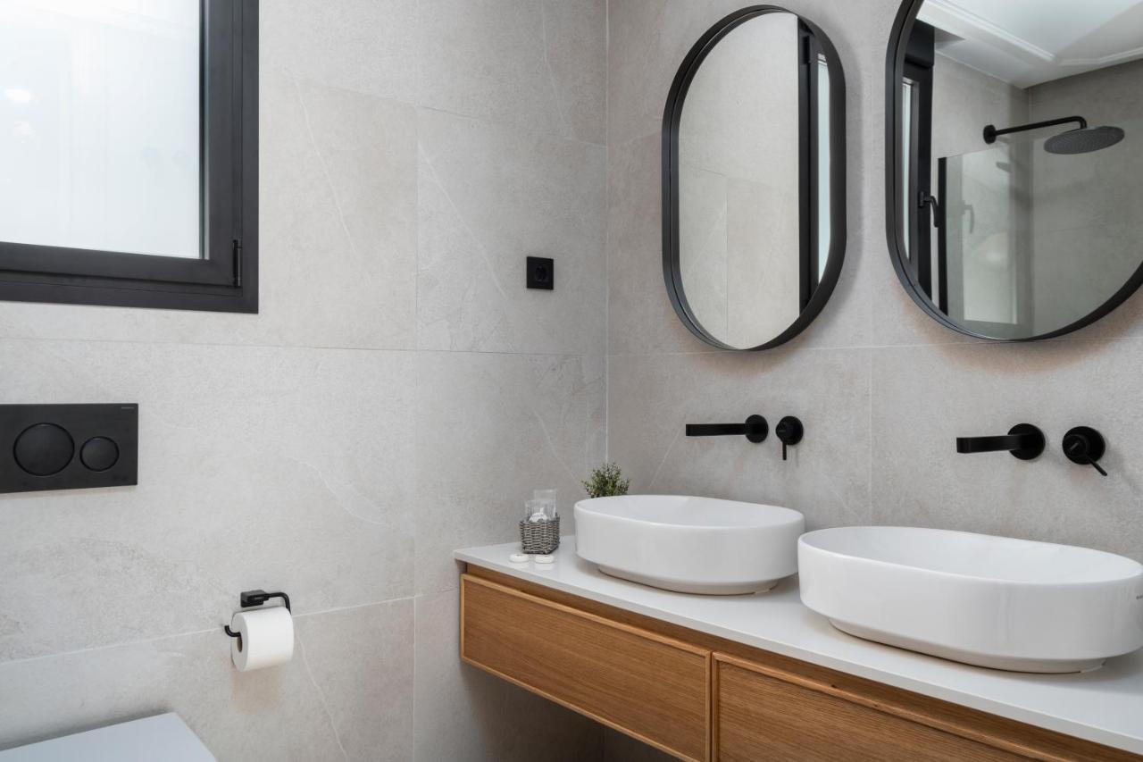 Apartamentos La Zagalilla Málaga Exteriör bild