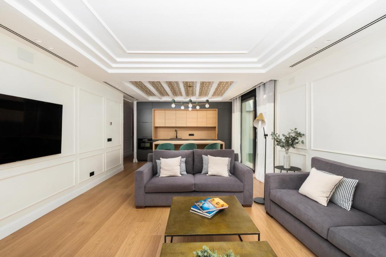 Apartamentos La Zagalilla Málaga Exteriör bild