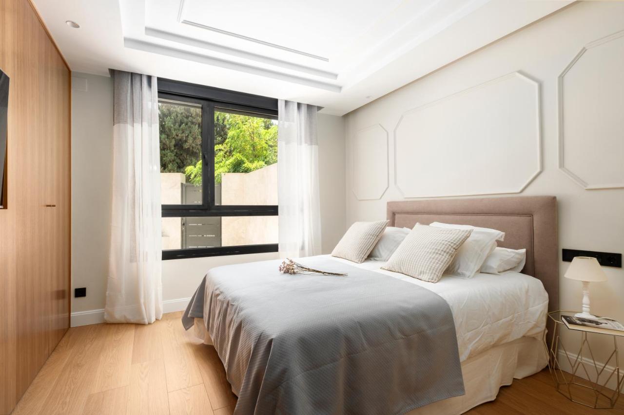 Apartamentos La Zagalilla Málaga Exteriör bild